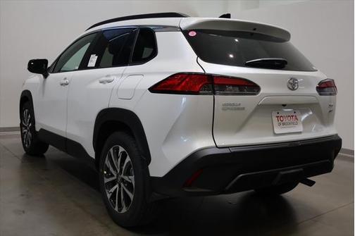 2025 Toyota Corolla Cross XLE