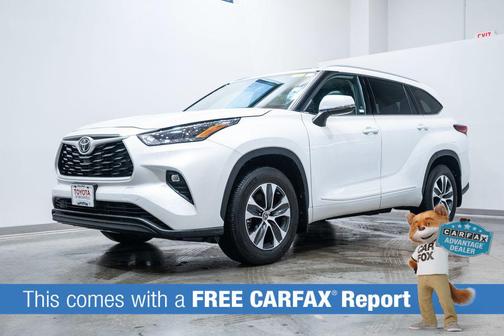Wind Chill Pearl 2022 Toyota Highlander XLE