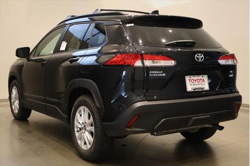 2025 Toyota Corolla Cross LE