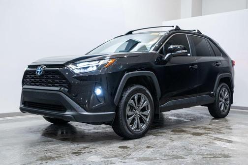 2024 Toyota RAV4 Hybrid XLE Premium
