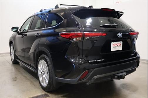 2022 Toyota Highlander Hybrid Limited