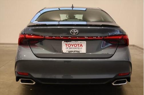 2022 Toyota Avalon XLE