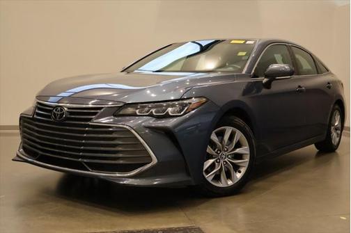 2022 Toyota Avalon XLE