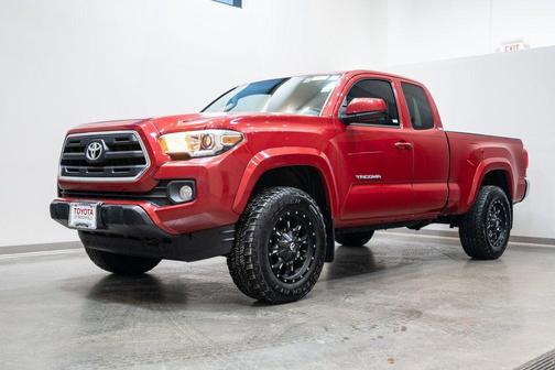 2017 Toyota Tacoma SR5