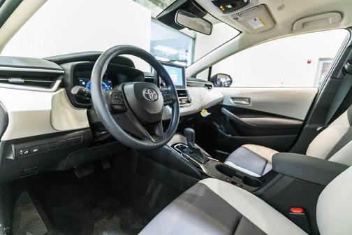 Ice 2026 Toyota Corolla LE