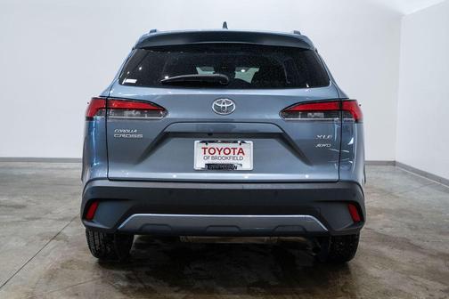 2024 Toyota Corolla Cross XLE
