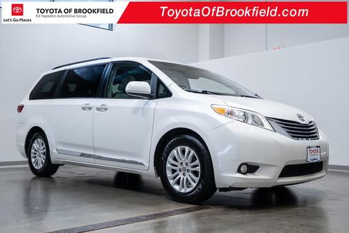 2016 Toyota Sienna XLE