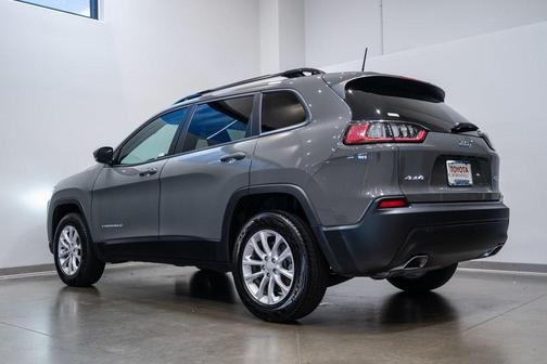 2022 Jeep Cherokee Latitude Lux
