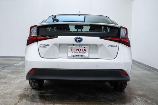 2020 Toyota Prius LE