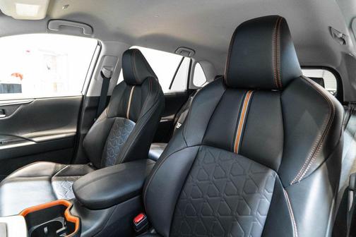 Ice 2024 Toyota RAV4 Adventure