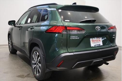 2025 Toyota Corolla Cross XLE
