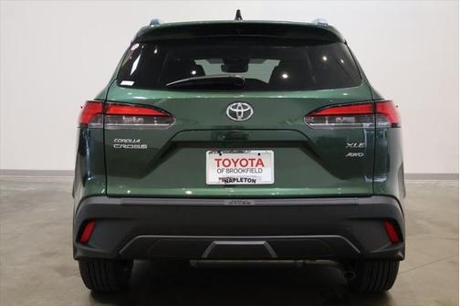 2025 Toyota Corolla Cross XLE