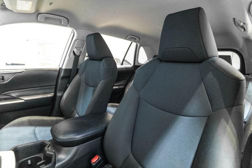 Silver Sky Metallic 2024 Toyota RAV4 LE