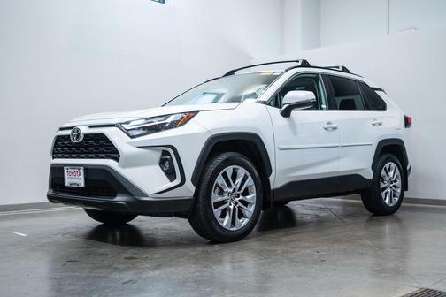 Pearl 2024 Toyota RAV4 XLE Premium