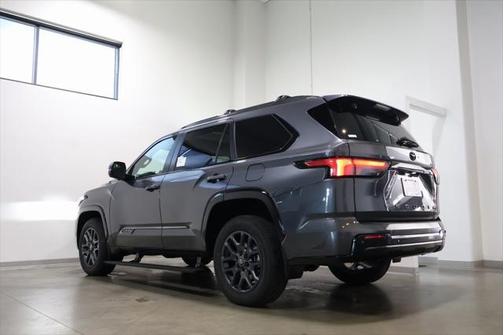 2025 Toyota Sequoia Platinum