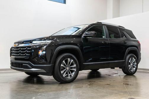 Mosaic Black Metallic 2025 Chevrolet Equinox 1LT