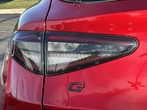 2024 Alfa Romeo Stelvio Quadrifoglio