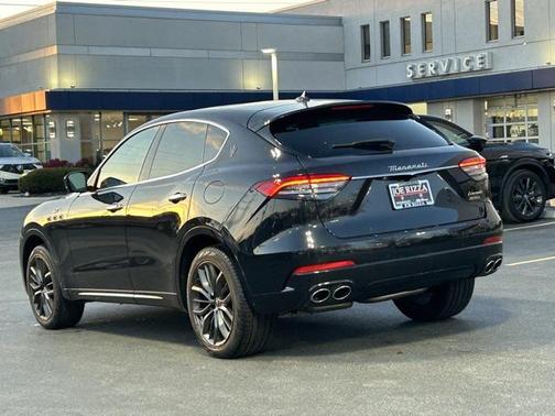 2024 Maserati Levante GT Ultima