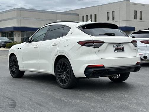2021 Maserati Levante Base