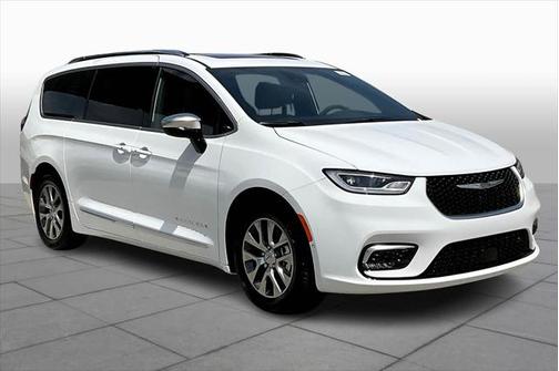 2025 Chrysler Pacifica L