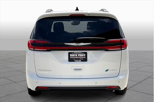 2025 Chrysler Pacifica L