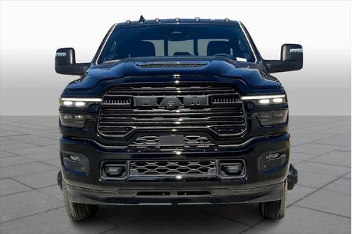 2025 RAM 3500 Laramie Crew Cab 4x4 8' Box
