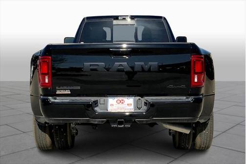 2025 RAM 3500 Laramie Crew Cab 4x4 8' Box