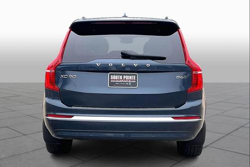 2024 Volvo XC90 B6 Ultimate Bright Theme 7-Seater