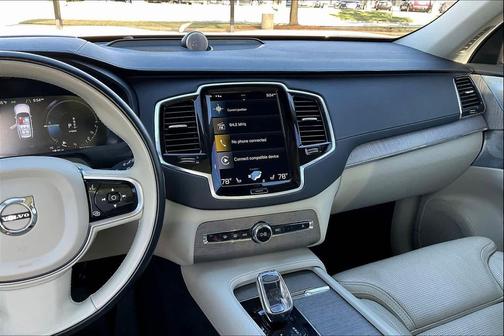 2022 Volvo XC90 Recharge Plug-In Hybrid T8 Inscription 6 Passenger