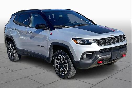 2024 Jeep Compass Trailhawk