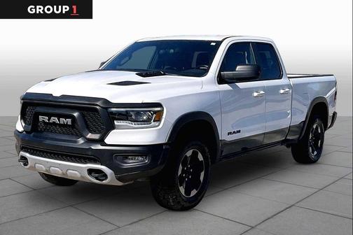 Diamond Black Crystal Pearlcoat 2025 RAM 2500 Big Horn Crew Cab 4x4 6'4' Box