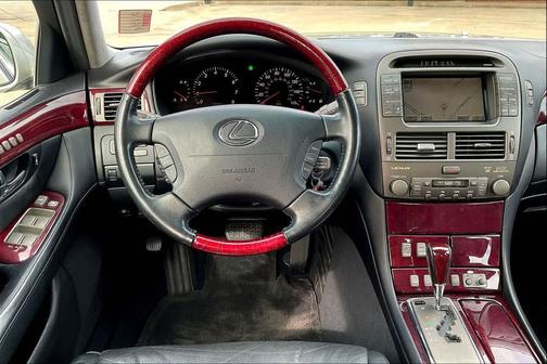 2002 Lexus LS 430 Base