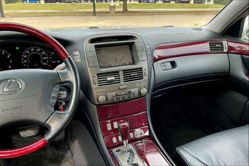 2002 Lexus LS 430 Base