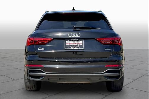 Mythos Black Metallic 2023 Audi Q3 45 S line Premium Plus