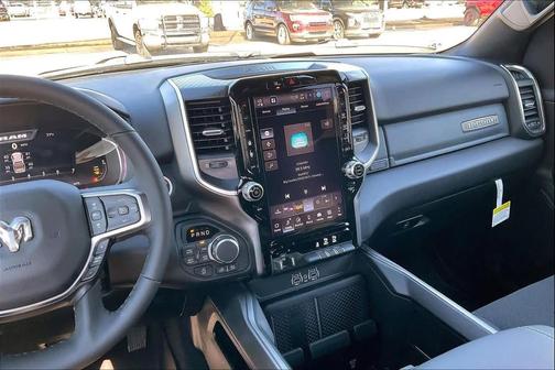 Diamond Black Crystal Pearlcoat 2026 RAM 1500 Big Horn/Lone Star