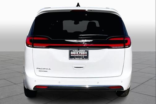 2026 Chrysler Pacifica L