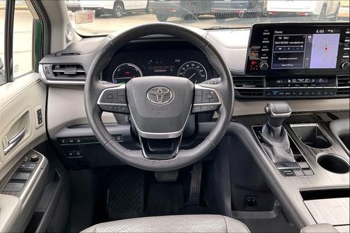 2021 Toyota Sienna Limited 7-Passenger