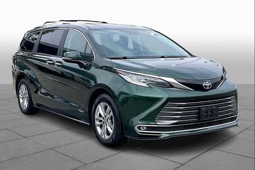 2021 Toyota Sienna Limited 7-Passenger