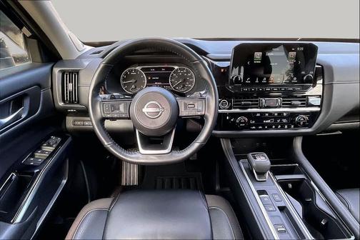 Super Black 2024 Nissan Pathfinder SL FWD