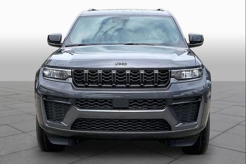 Baltic Gray Metallic Clearcoat 2026 Jeep Grand Cherokee L Altitude