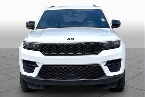 Bright White Clearcoat 2024 Jeep Grand Cherokee Altitude