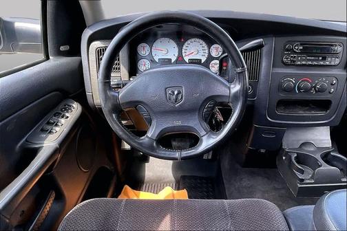 Bright White 2003 Dodge Ram 2500 SLT Quad Cab