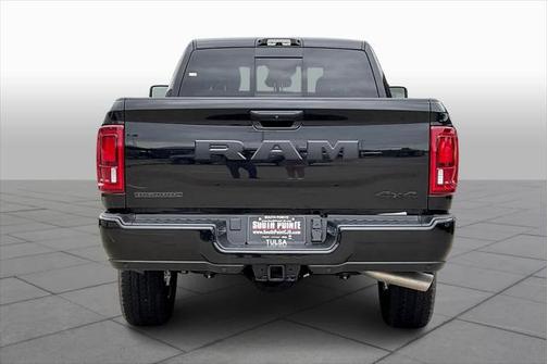 2025 RAM 2500 Big Horn Crew Cab 4x4 6'4' Box