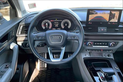 2022 Audi Q5 45 S line Prestige