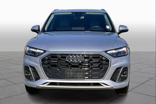 2022 Audi Q5 45 S line Prestige
