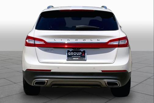 White Platinum Metallic Tri-Coat 2017 Lincoln MKX Premiere