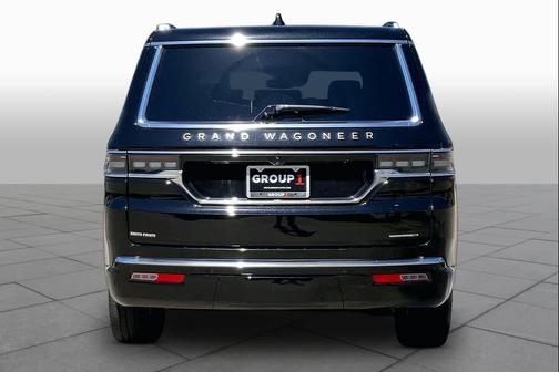 Diamond Black Crystal Pearlcoat 2024 Jeep Grand Wagoneer Series III 4x4
