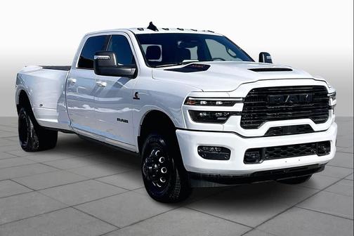 2026 RAM 3500 Laramie Crew Cab 4x4 8' Box