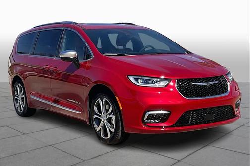 Red Hot Pearlcoat 2026 Chrysler Pacifica L