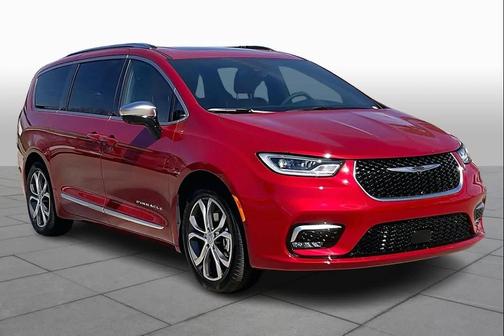 Red Hot Pearlcoat 2026 Chrysler Pacifica L